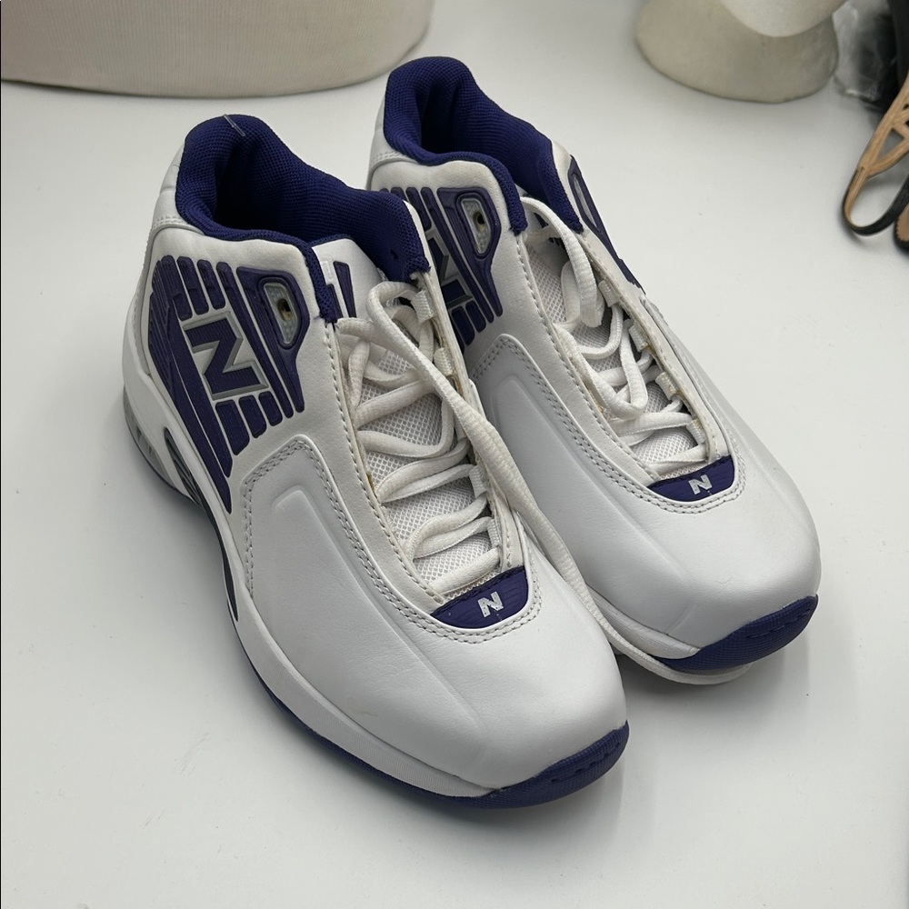 New Balance White and Navy Men’s Low-Top Sneakers